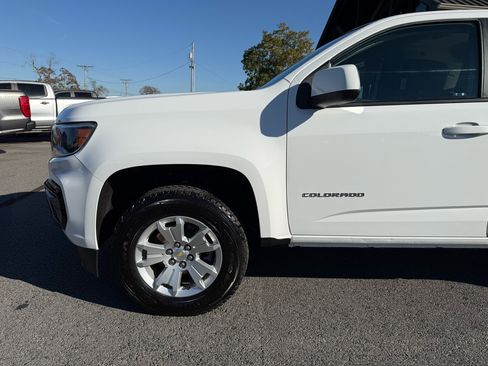Used 2022 Chevrolet Colorado LT w/ Fleet Safety Package image 32