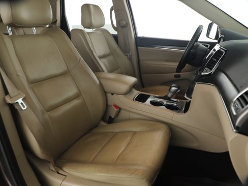 Used 2019 Jeep Grand Cherokee Limited image 20