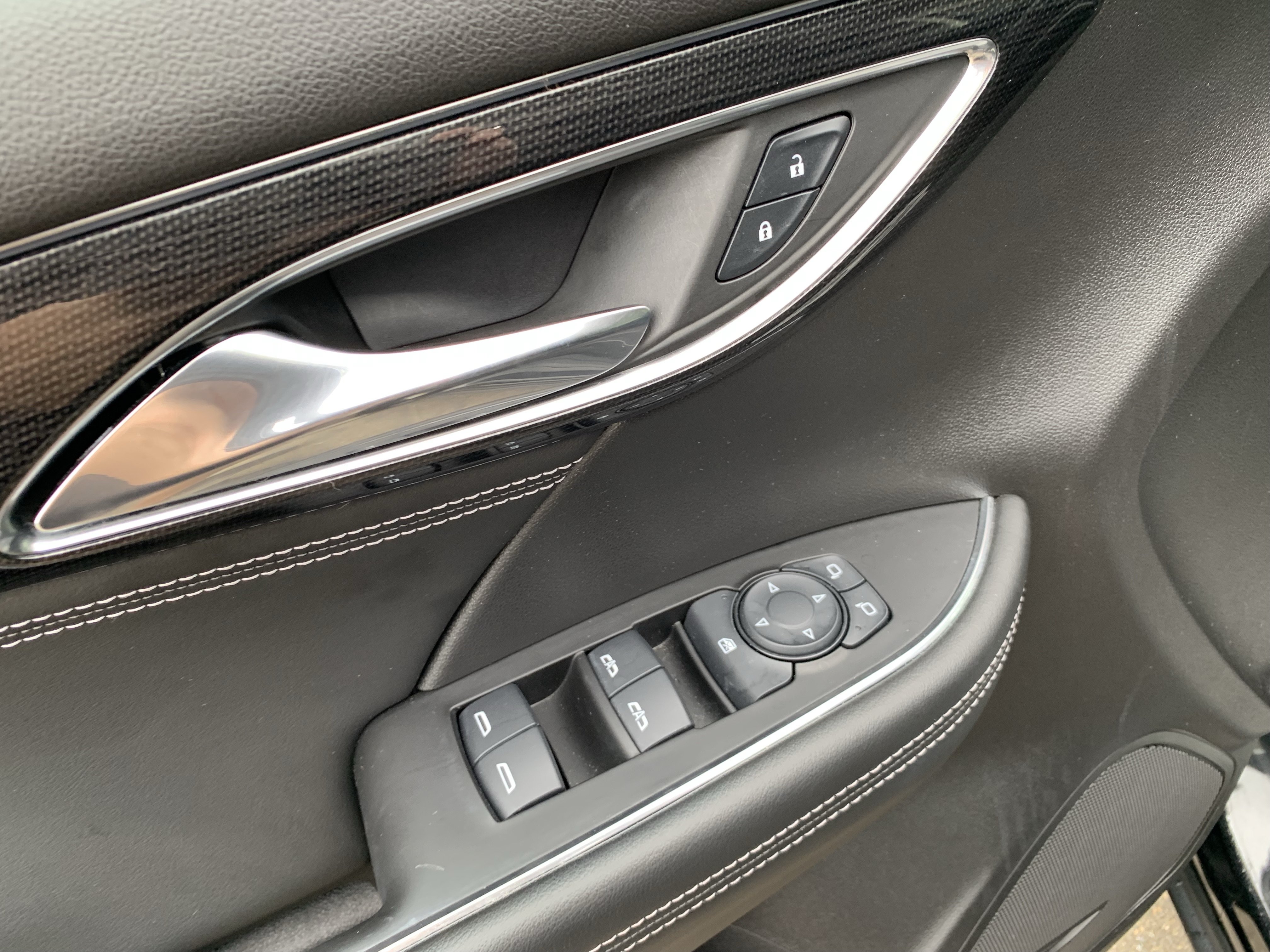 Used 2023 Buick Envision Preferred FWD image 12