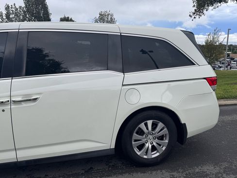 Used 2016 Honda Odyssey SE image 10