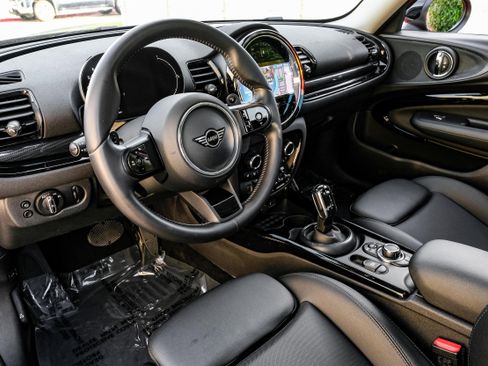 Used 2024 MINI Cooper Clubman S image 2