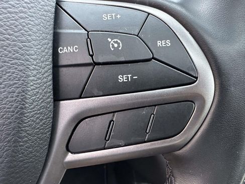 Certified 2020 Jeep Cherokee Limited AWD/4WD image 33