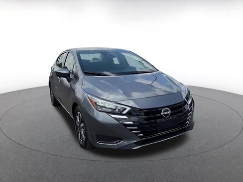 Used 2025 Nissan Versa SV FWD image 3