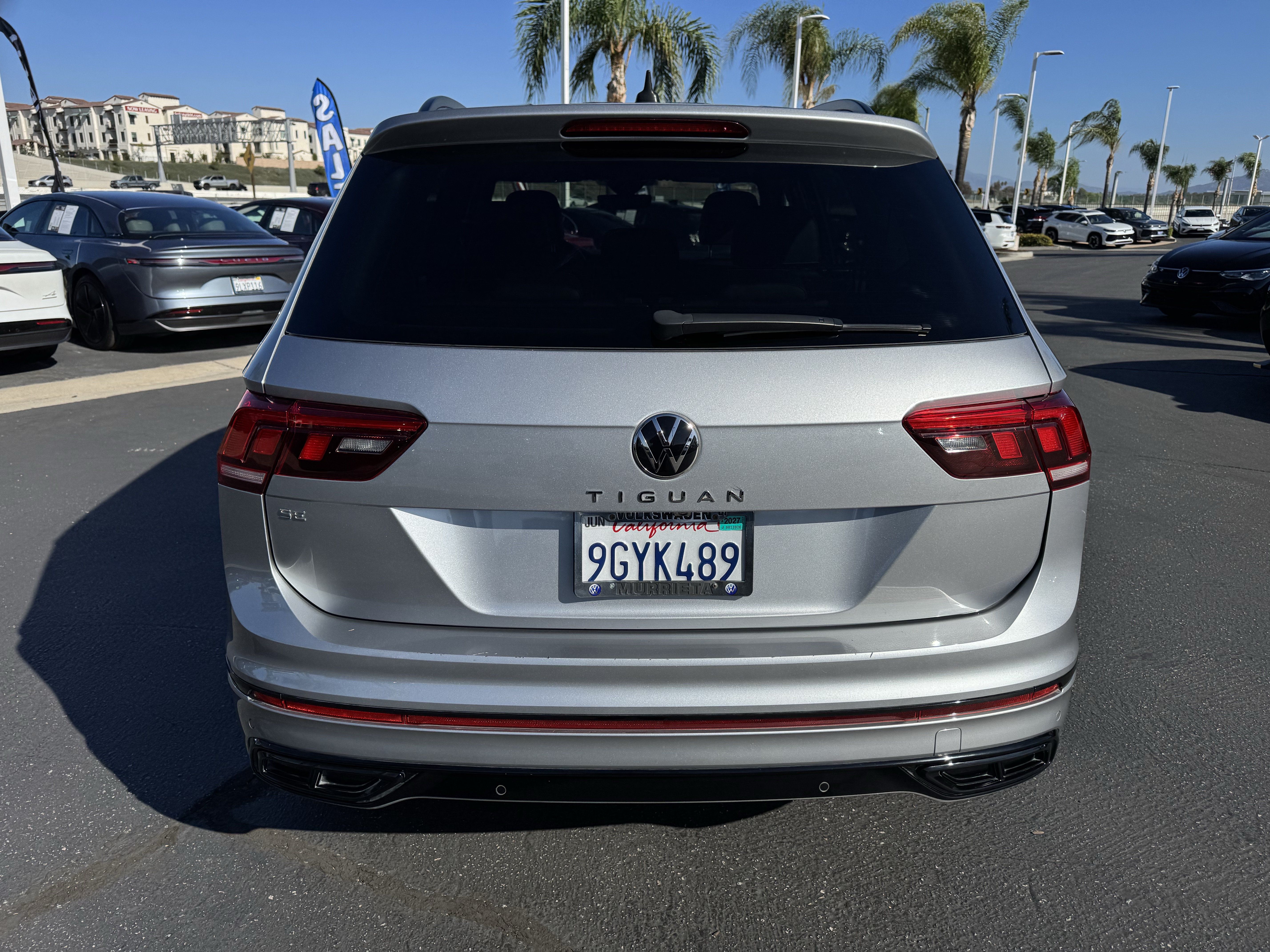 Used 2023 Volkswagen Tiguan SE R-Line FWD image 14