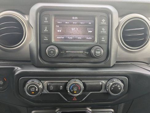 Used 2019 Jeep Wrangler Unlimited Sport AWD/4WD image 14