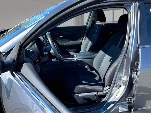 Used 2022 Nissan Sentra SV w/ Electronics Package image 26