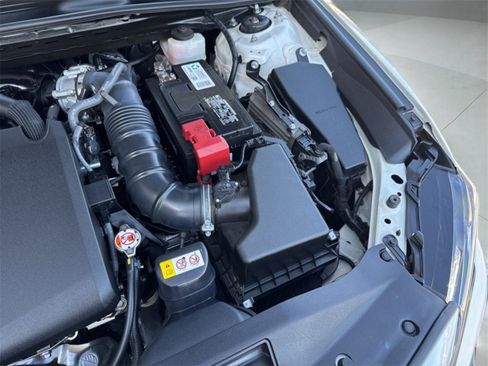 Used 2022 Toyota Camry XSE image 39