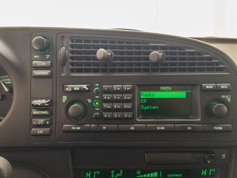 Used 2005 Saab 9-3 Arc image 15