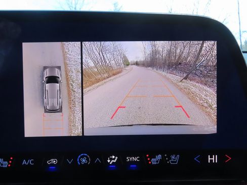 New 2026 Chevrolet Traverse RS w/ LPO, Floor Liner Package image 8