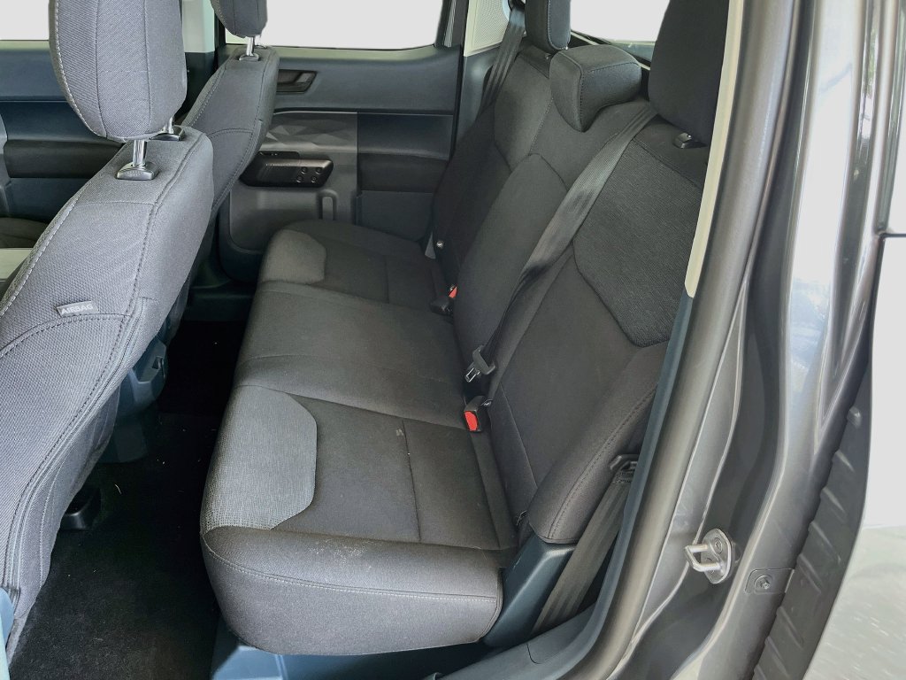 Used 2025 Ford Maverick XL w/ Equipment Group 101A AWD/4WD image 22