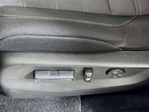 Used 2020 Honda CR-V EX image 16