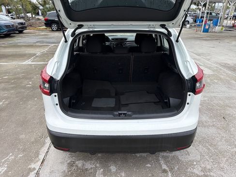 Used 2021 Nissan Rogue Sport S image 30