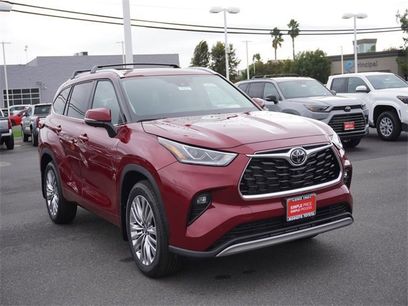 New 2026 Toyota Highlander Platinum