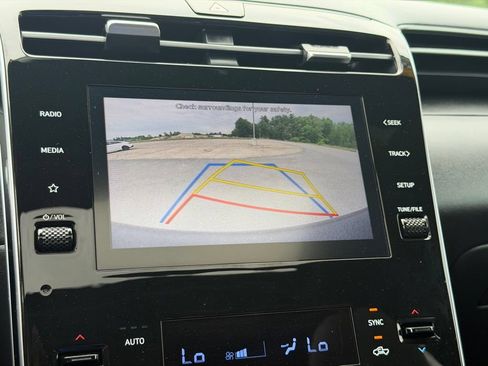 Used 2022 Hyundai Santa Cruz SEL Premium AWD/4WD image 9