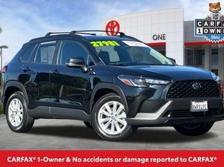 Certified 2023 Toyota Corolla Cross LE w/ Moonroof Package video 2