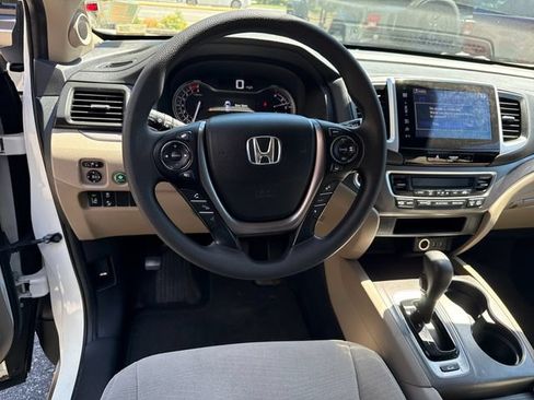 Used 2016 Honda Pilot EX image 18