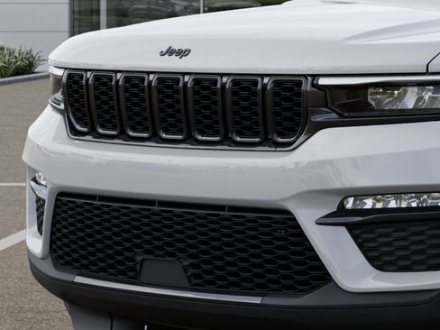 New 2025 Jeep Grand Cherokee Limited image 7