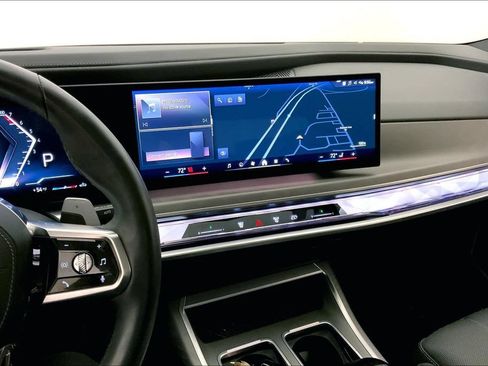 Certified 2023 BMW 760i xDrive AWD/4WD image 5