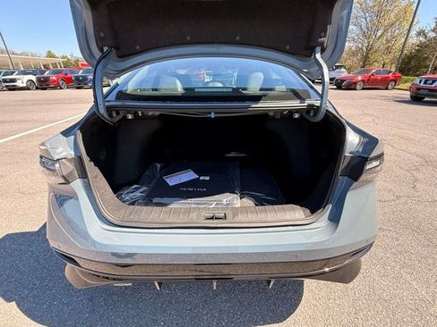 New 2026 Nissan Sentra SR w/ SR Premium Package image 17