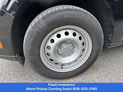 Used 2025 Ford Maverick XL w/ 4K Tow Package image 7