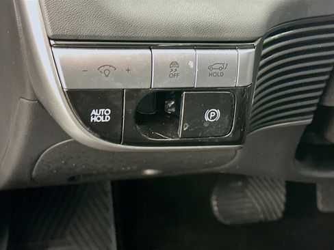 Used 2024 Hyundai Ioniq 5 SEL AWD/4WD image 17