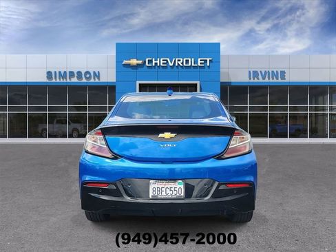 Used 2018 Chevrolet Volt Premier w/ Driver Confidence Package FWD image 7