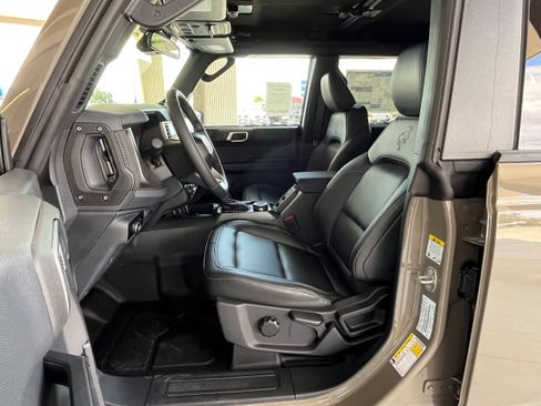 New 2026 Ford Bronco Big Bend w/ Black Diamond Package AWD/4WD image 6