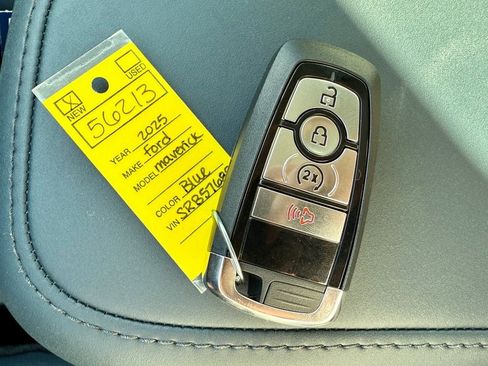 New 2025 Ford Maverick XLT w/ XLT Luxury Package image 34