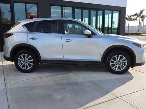 Used 2023 MAZDA CX-5 AWD 2.5 S w/ Select Package image 2
