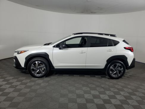 Used 2026 Subaru Crosstrek 2.0i Premium image 7