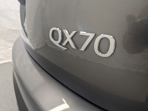 Used 2015 INFINITI QX70 3.7 image 11