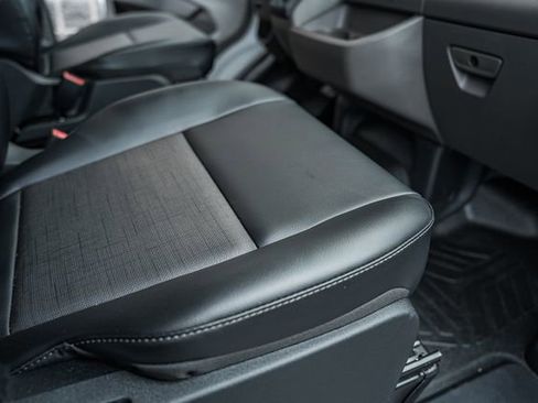 New 2026 Ford Transit 250 148 Medium Roof image 38