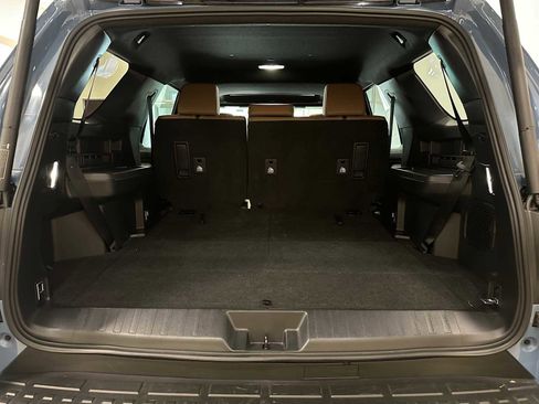 Used 2025 Toyota 4Runner Limited image 32