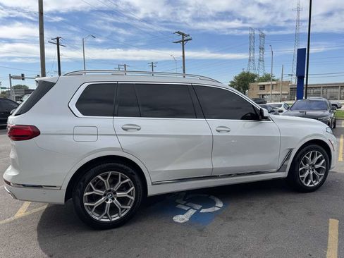Used 2021 BMW X7 xDrive40i w/ Premium Package AWD/4WD image 4