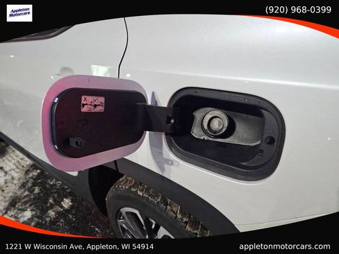 Used 2022 GMC Terrain SLT w/ Infotainment Package II image 39