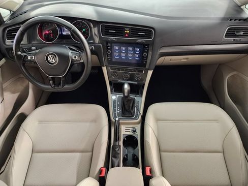 Used 2019 Volkswagen Golf S FWD image 4