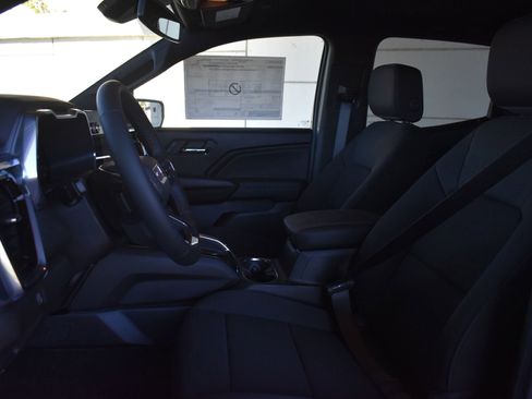 New 2026 GMC Canyon Elevation w/ Convenience Package image 14