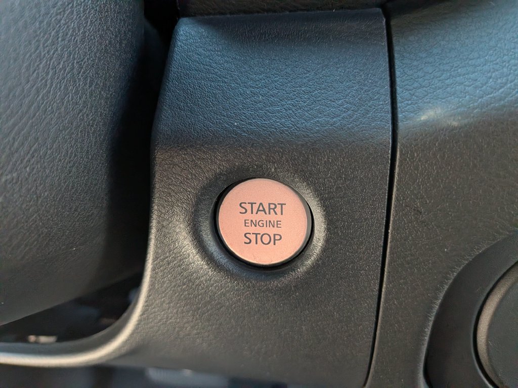 Used 2022 Nissan Frontier Pro-X RWD image 15