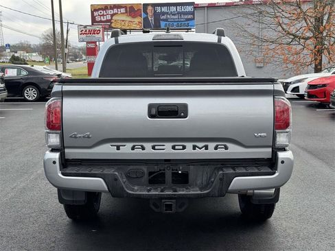 Used 2023 Toyota Tacoma TRD Off-Road image 22