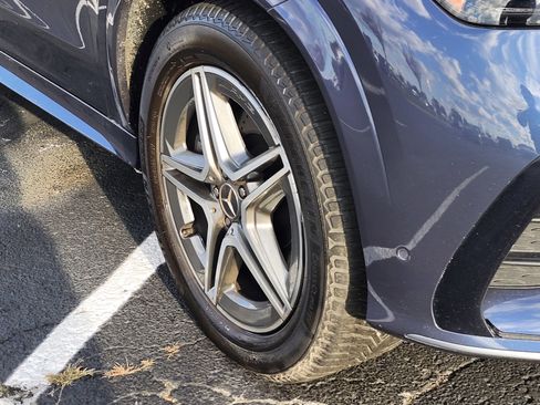 Used 2024 Mercedes-Benz GLE 53 AMG 4MATIC w/ Winter Package image 38