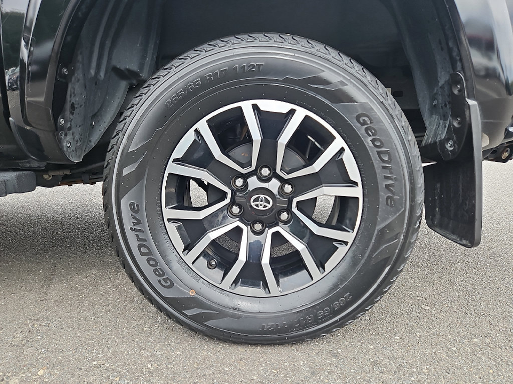 Certified 2023 Toyota Tacoma TRD Sport w/ Black Out Package (TMS) AWD/4WD image 9