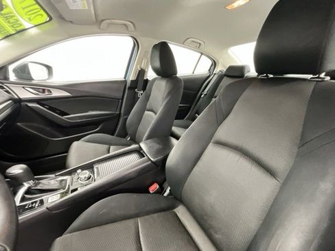 Used 2017 MAZDA MAZDA3 Sport image 3