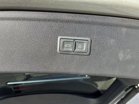 Used 2021 Audi SQ5 Premium Plus w/ Premium Plus Package image 29