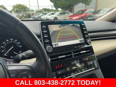 Used 2021 Toyota Avalon XLE w/ Carpet Mat Package (TMS) FWD image 24
