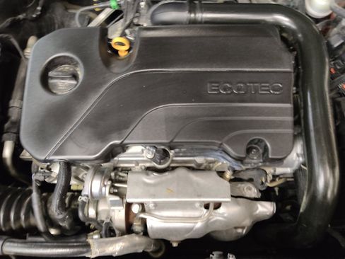 Used 2021 Chevrolet Malibu LT FWD image 30