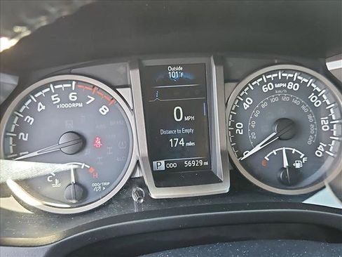 Used 2016 Toyota Tacoma SR5 w/ Towing Package RWD image 13