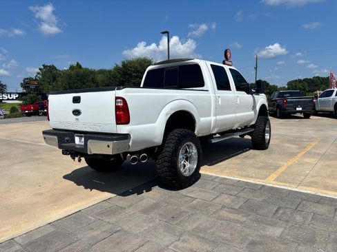 Used 2012 Ford F250 Lariat image 5