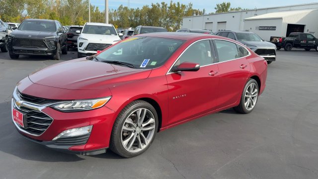 Certified 2019 Chevrolet Malibu Premier w/ Sun and Wheel Package FWD image 4