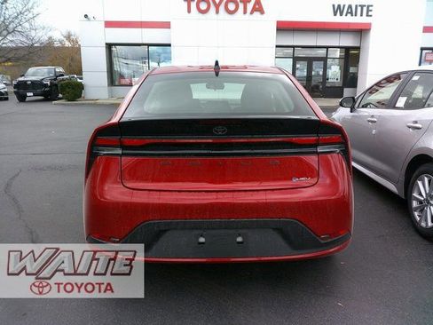 New 2026 Toyota Prius LE image 3
