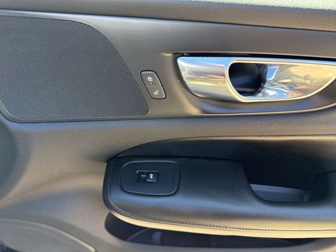 Used 2023 Volvo S60 B5 Plus w/ Climate Package AWD/4WD image 19